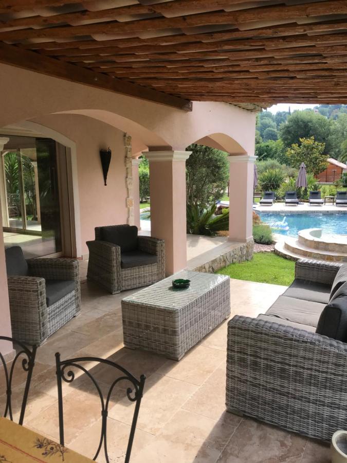 Luxueuse Villa Piscine Et Jacuzzi Saint-Paul-de-Vence Exterior photo